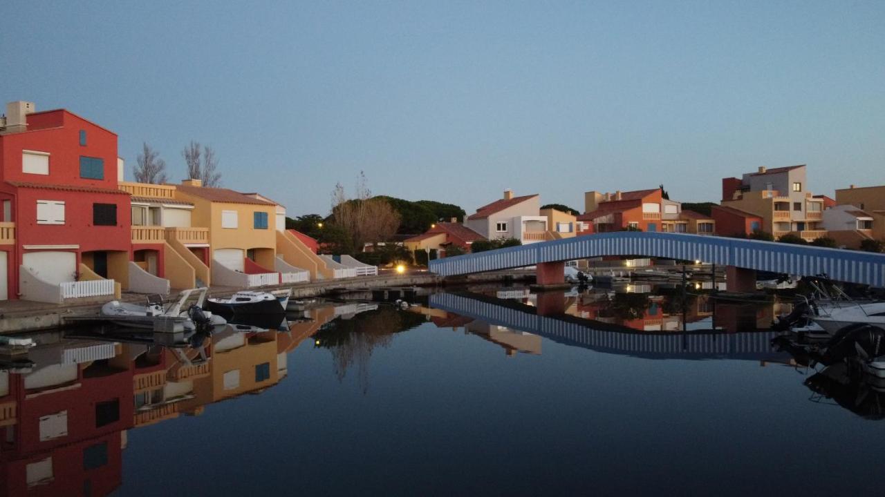 Marina Les Pieds Dans L Eau Apartment Le Barcarès Екстериор снимка