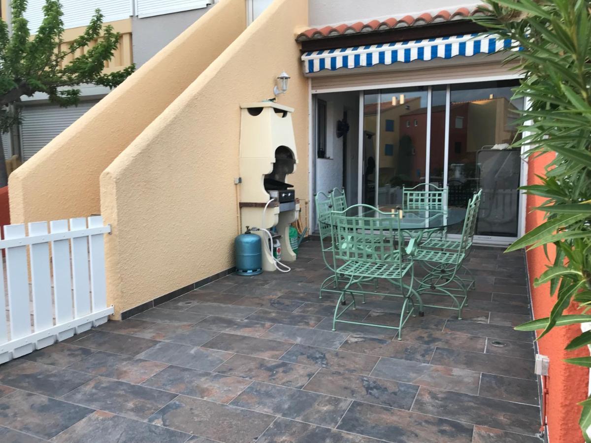 Marina Les Pieds Dans L Eau Apartment Le Barcarès Екстериор снимка